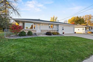 837 S LEE STREET, Appleton, WI 54915