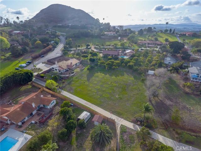 5027 Sleeping Indian, Fallbrook, CA 92028