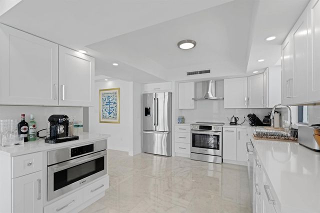 5380 N Ocean Drive 10d, Riviera Beach, FL 33404