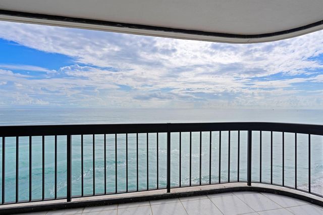 5380 N Ocean Drive 10d, Riviera Beach, FL 33404