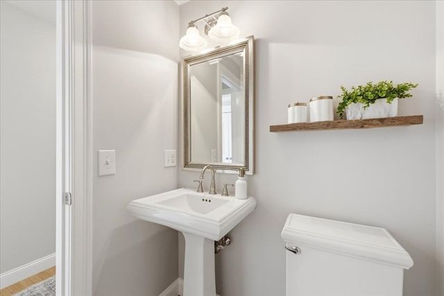 150 Brandywine Rd, Franklin, MA 02038