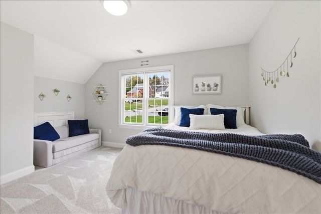 150 Brandywine Rd, Franklin, MA 02038