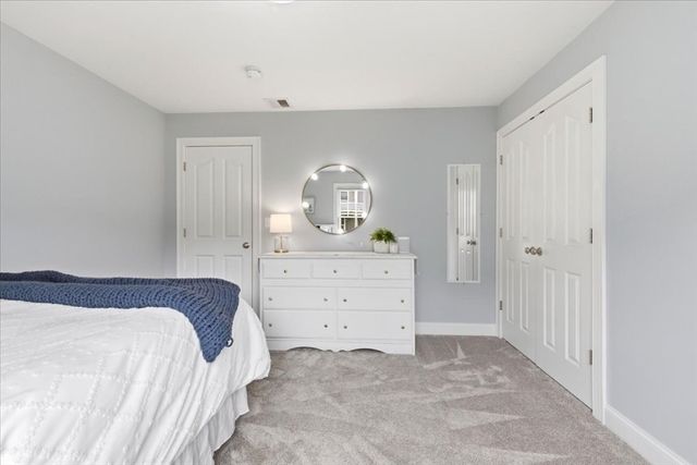 150 Brandywine Rd, Franklin, MA 02038