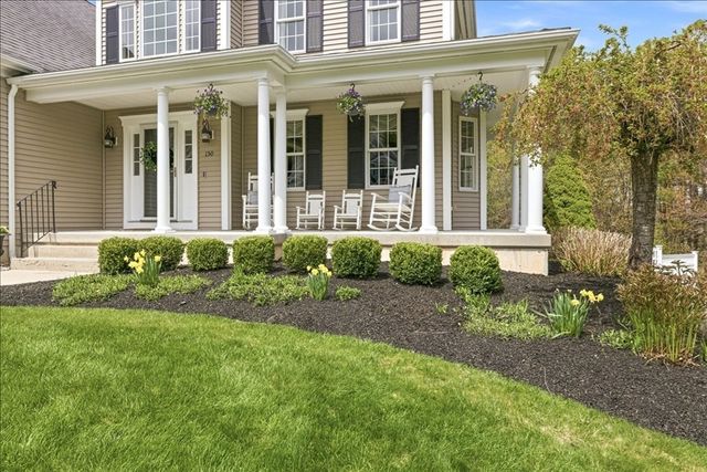 150 Brandywine Rd, Franklin, MA 02038