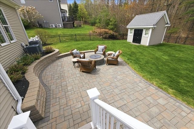 150 Brandywine Rd, Franklin, MA 02038