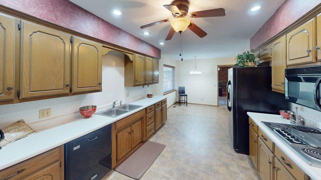 117 E Lakehurst Drive, Stillwater, OK 74075