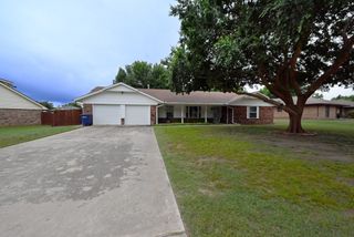117 E Lakehurst Drive, Stillwater, OK 74075