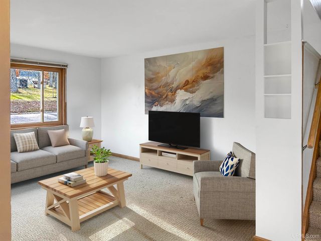 331 E Varnum Street, Munising, MI 49862