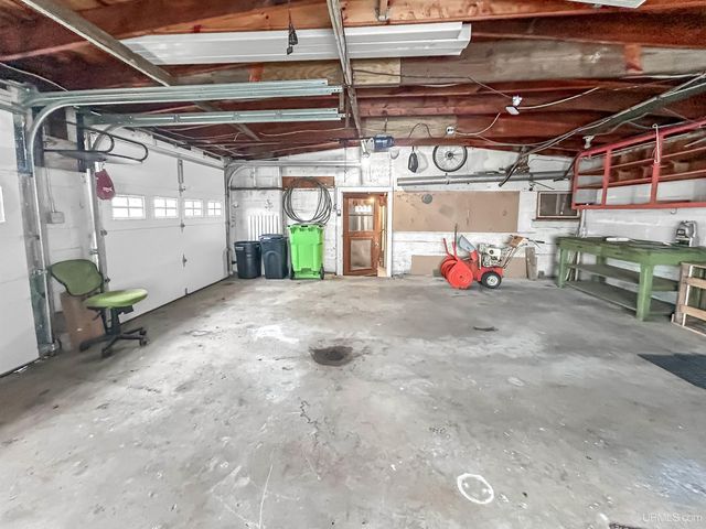 331 E Varnum Street, Munising, MI 49862