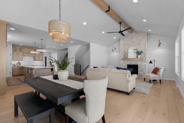 W5826 ROUNDSTONE PLACE, Menasha, WI 54952