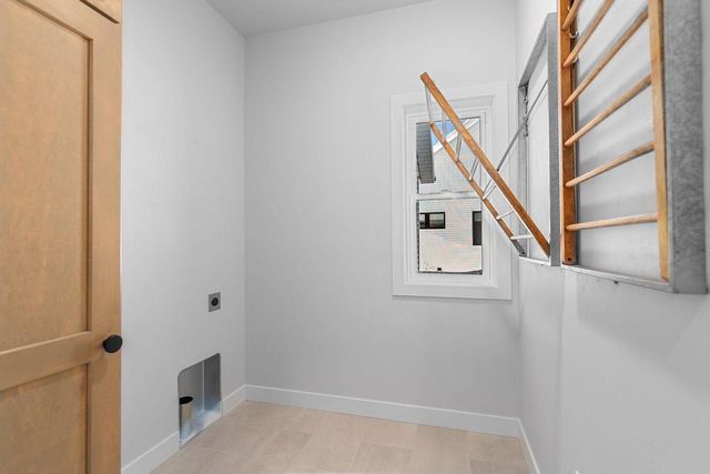 W5826 ROUNDSTONE PLACE, Menasha, WI 54952