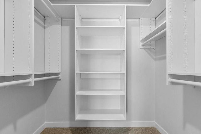 W5826 ROUNDSTONE PLACE, Menasha, WI 54952