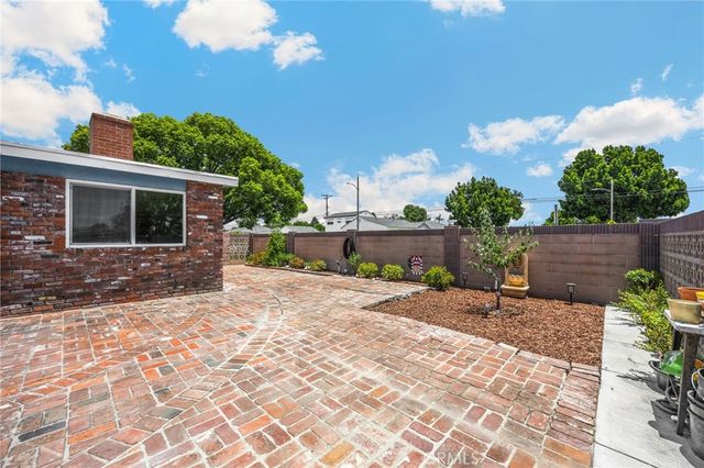 12345 Birchdale, Downey, CA 90242