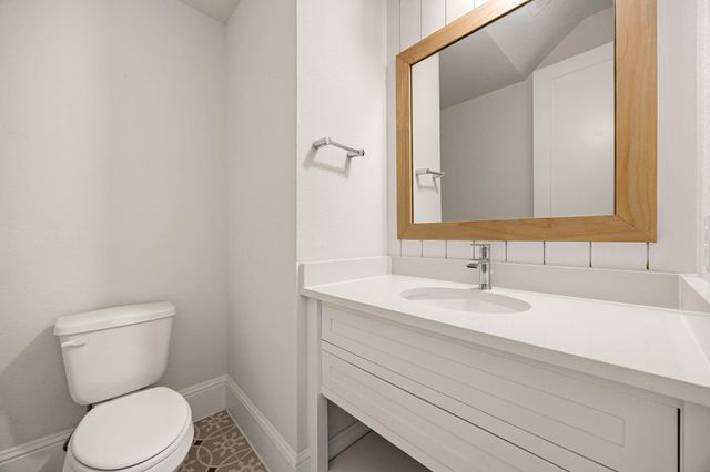 734 Platinum Stone Lane, Pinehurst, TX 77362