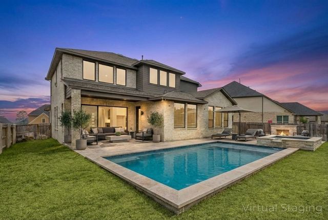 734 Platinum Stone Lane, Pinehurst, TX 77362