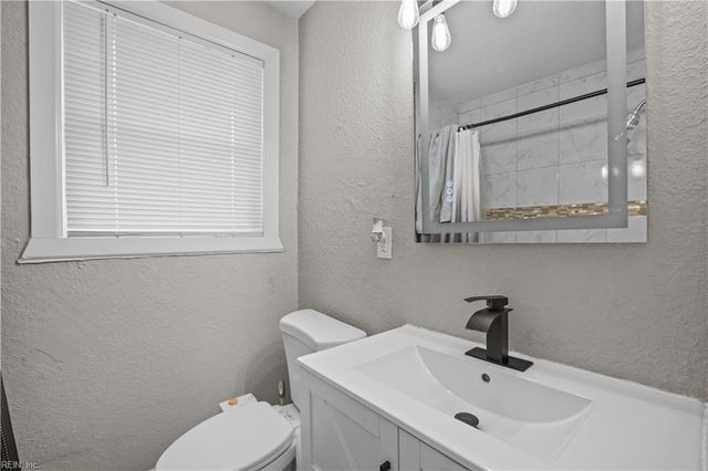 920 Widgeon RD, Norfolk, VA 23513