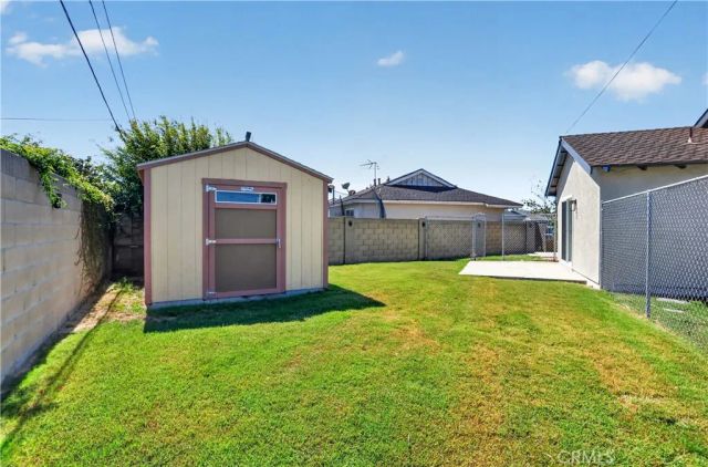 6121 Arrowhead Drive, Huntington Beach, CA 92647