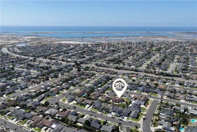 6121 Arrowhead Drive, Huntington Beach, CA 92647
