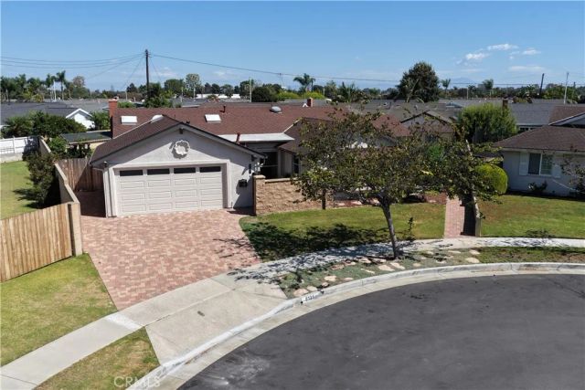 6121 Arrowhead Drive, Huntington Beach, CA 92647