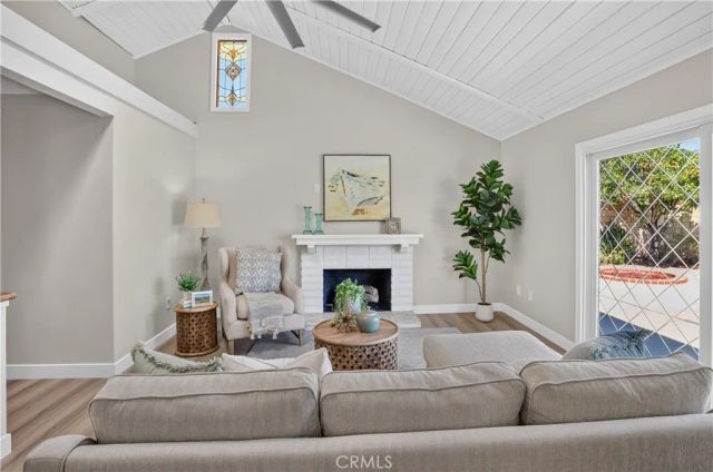 6121 Arrowhead Drive, Huntington Beach, CA 92647