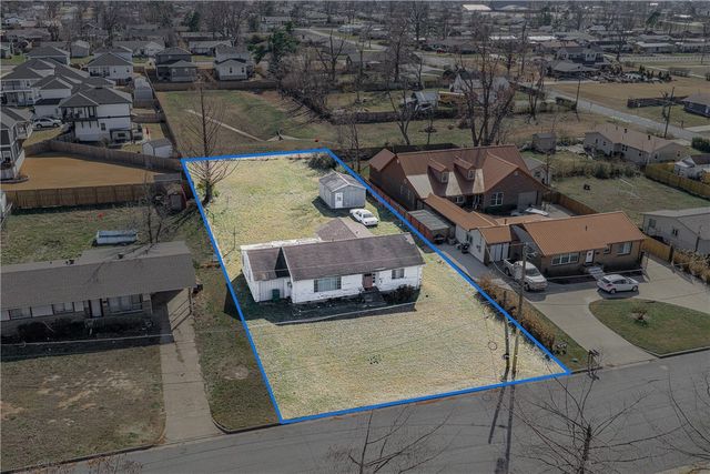 1412 Cypress Street, Rogers, AR 72758