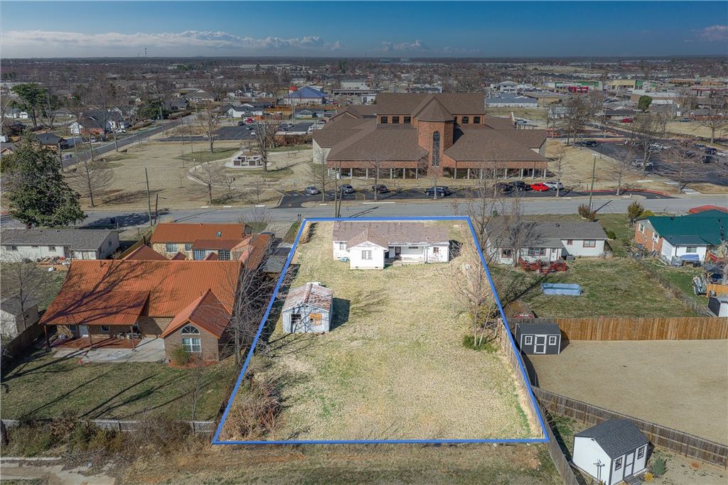 1412 Cypress Street, Rogers, AR 72758