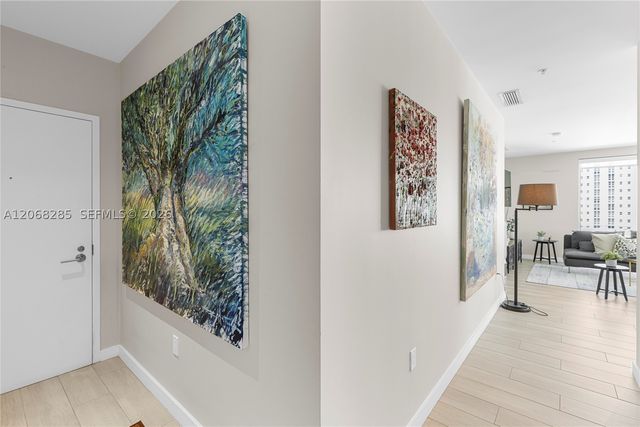 1600 SW 1st Ave 1202, Miami, FL 33129