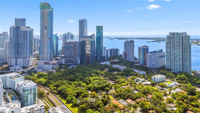 1600 SW 1st Ave 1202, Miami, FL 33129