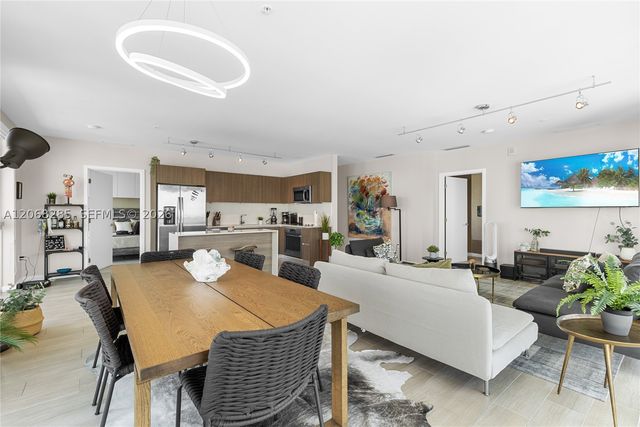 1600 SW 1st Ave 1202, Miami, FL 33129