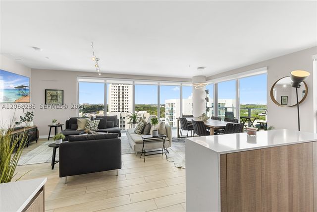 1600 SW 1st Ave 1202, Miami, FL 33129