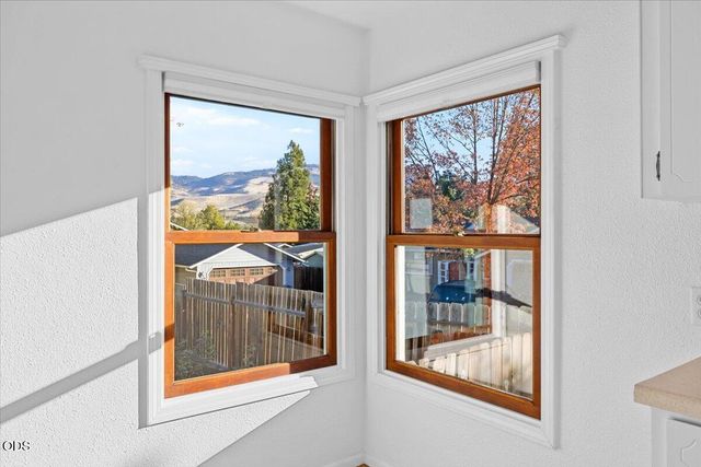 235 E Hersey Street, Ashland, OR 97520