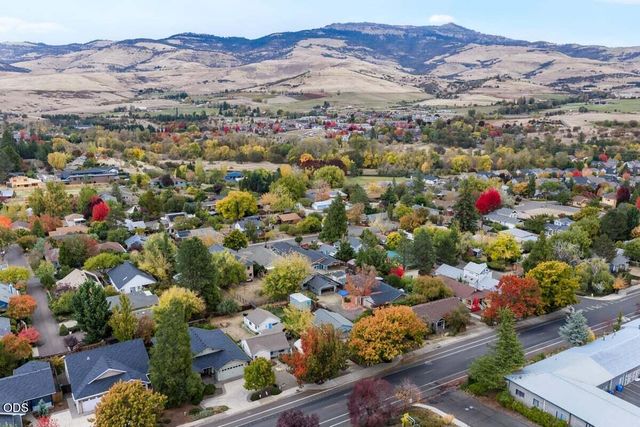 235 E Hersey Street, Ashland, OR 97520