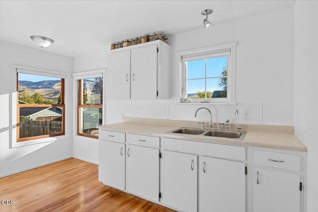 235 E Hersey Street, Ashland, OR 97520