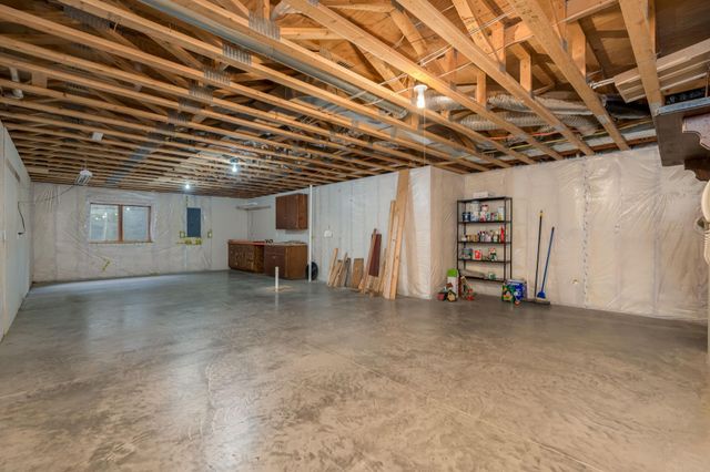 100 Crystal Lane, Mankato, MN 56001