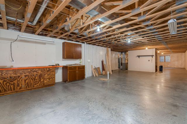 100 Crystal Lane, Mankato, MN 56001