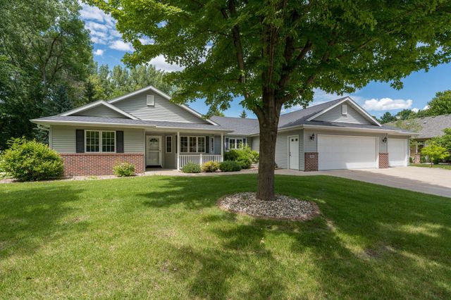 100 Crystal Lane, Mankato, MN 56001