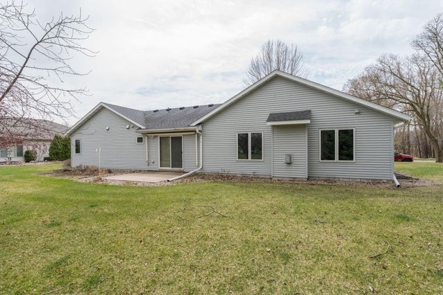 100 Crystal Lane, Mankato, MN 56001