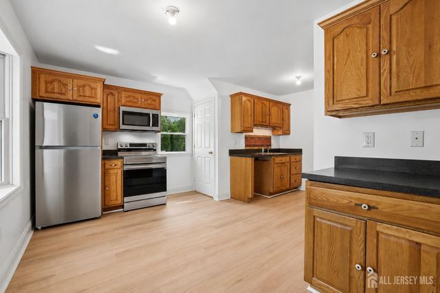 289 Franklin Road, North Brunswick, NJ 08902