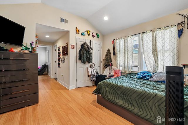 289 Franklin Road, North Brunswick, NJ 08902
