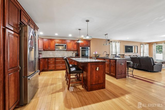 289 Franklin Road, North Brunswick, NJ 08902