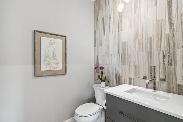 5928 Burning Prairie Drive, Waunakee, WI 53597