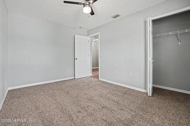 7341 OVERLAND PARK Boulevard, Jacksonville, FL 32244