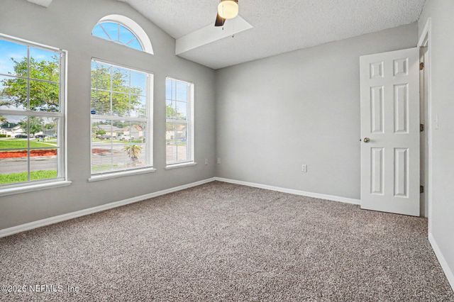 7341 OVERLAND PARK Boulevard, Jacksonville, FL 32244