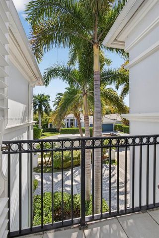 656 Hermitage Circle, Palm Beach Gardens, FL 33410