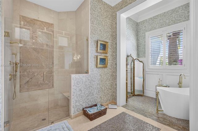 656 Hermitage Circle, Palm Beach Gardens, FL 33410