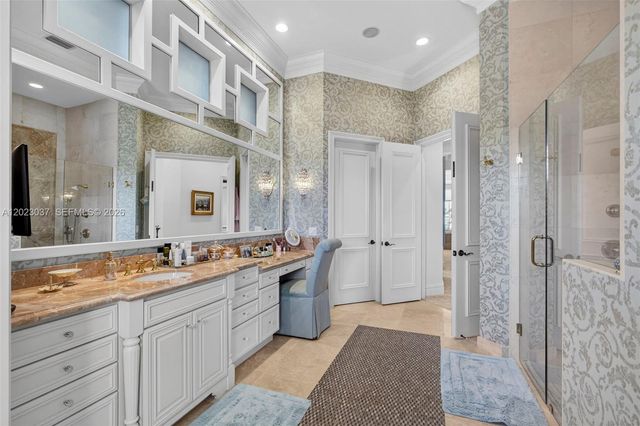 656 Hermitage Circle, Palm Beach Gardens, FL 33410