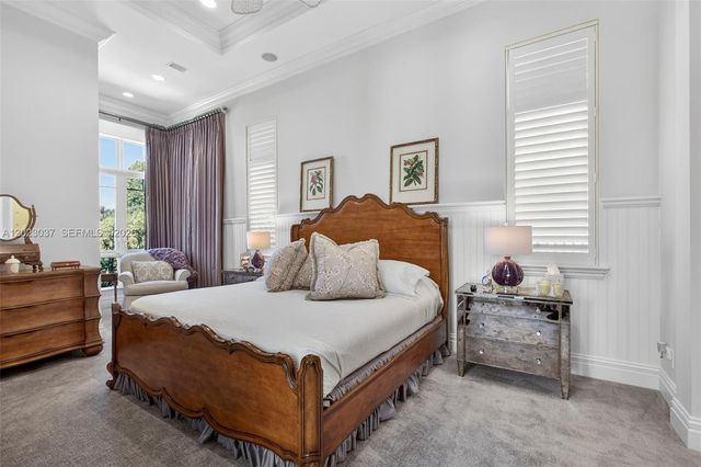 656 Hermitage Circle, Palm Beach Gardens, FL 33410