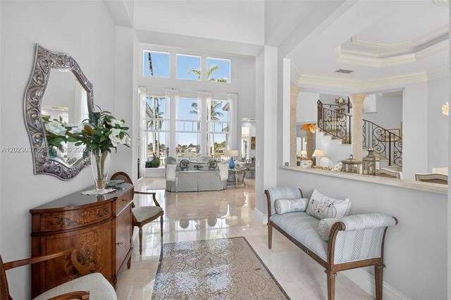 656 Hermitage Circle, Palm Beach Gardens, FL 33410