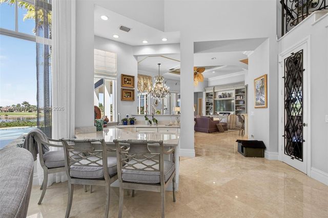 656 Hermitage Circle, Palm Beach Gardens, FL 33410