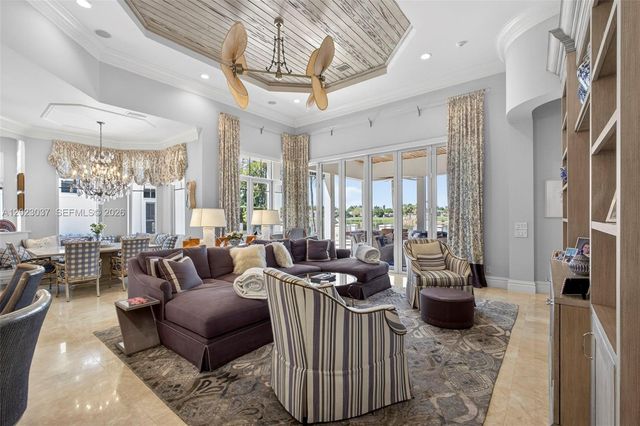 656 Hermitage Circle, Palm Beach Gardens, FL 33410